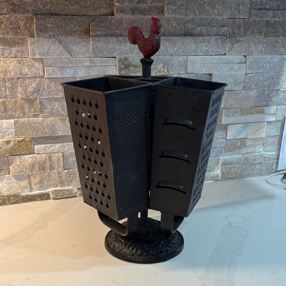 Black Metal Grater with Rooster Handle